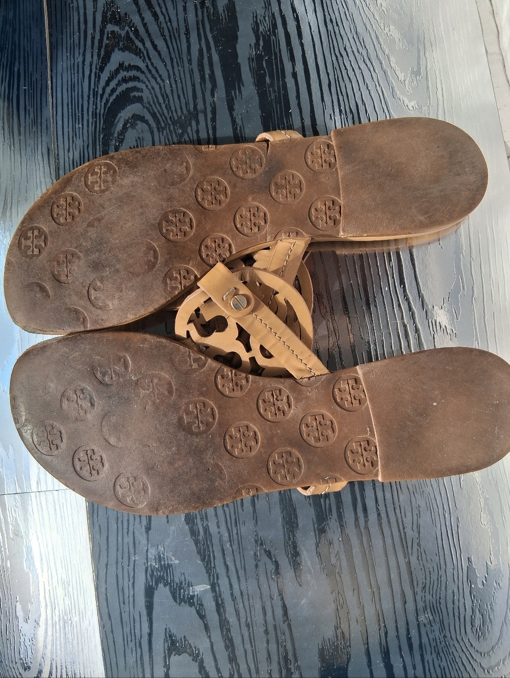 Tory Burch Miller Leather Thong Sandals in Tan - Picture 5 of 6
